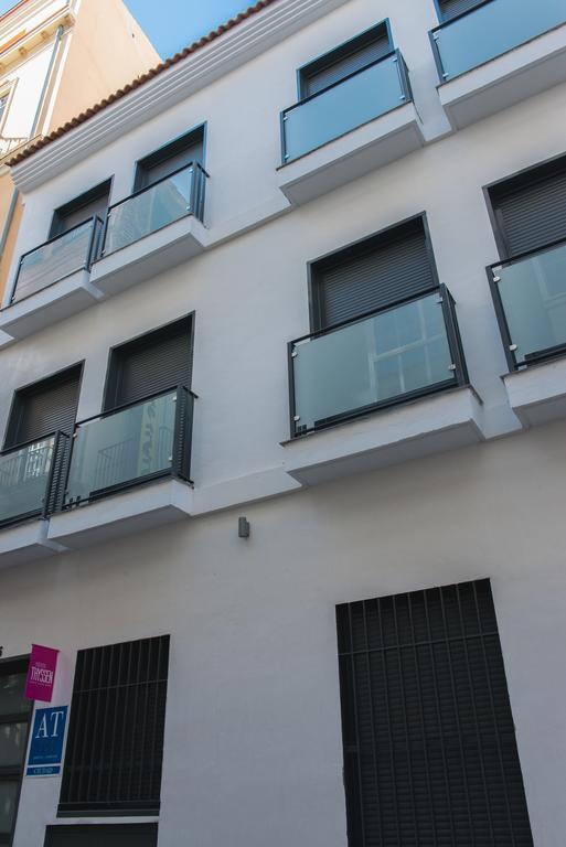 Ab Apartamentos Museum Малага Экстерьер фото