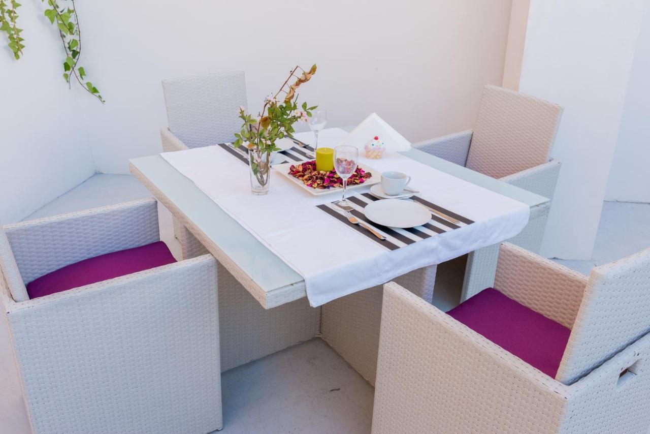Ab Apartamentos Museum Малага Экстерьер фото
